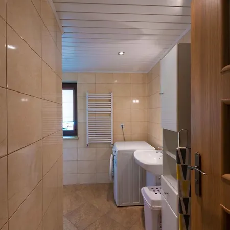 U Zenona בית חווה *